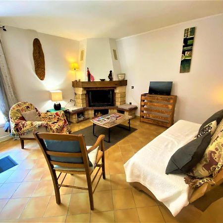 Gite De Groupe 15 A 19P, Parc, Salle De Reception - Chambres D'Hotes En Semaine Villeneuve-de-Berg Eksteriør billede