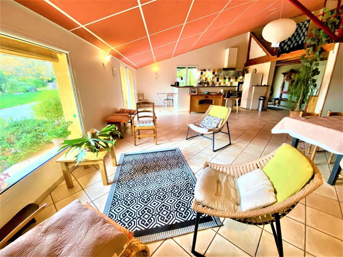 Gite De Groupe 15 A 19P, Parc, Salle De Reception - Chambres D'Hotes En Semaine Villeneuve-de-Berg Eksteriør billede